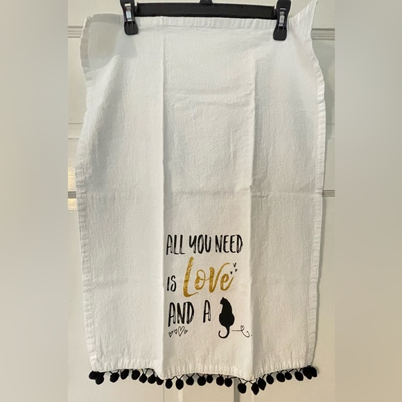 🎬 FINAL MKDN, “All You Need Love & a Cat”Hand Towel, White, Black & Gold, NWOT - Picture 2 of 4